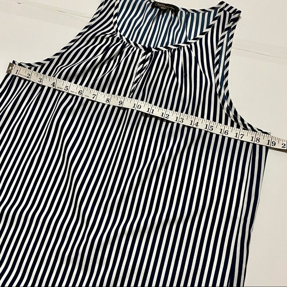 Navy White Stripe Sleeveless Blouse Top Medium Basic Layering Classic - Picture 10 of 11